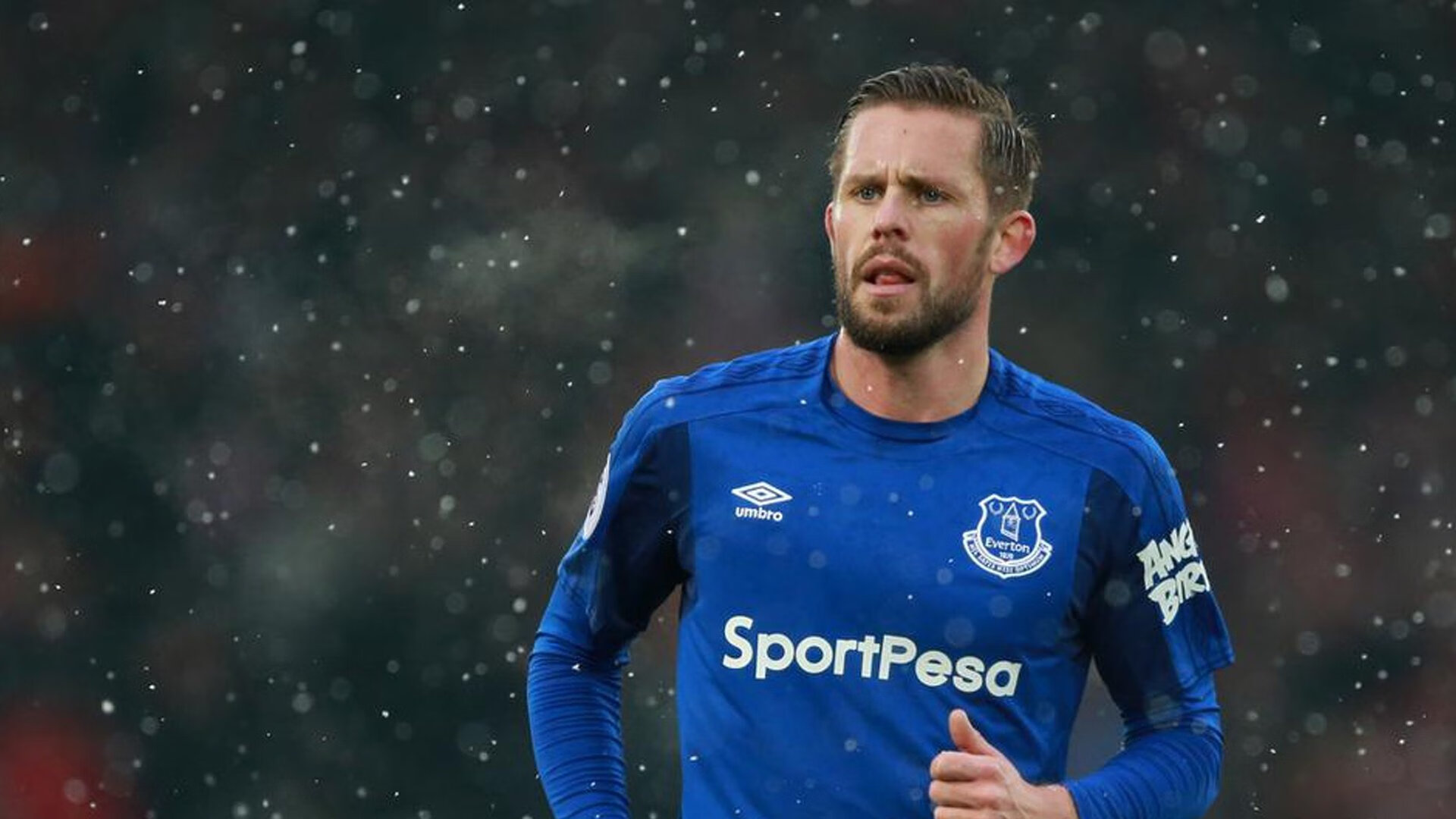 _骑士队核心爆发,三双引领全场_,骑士队怎么样